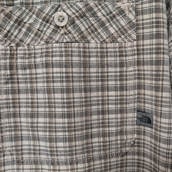 THE North Face button down plaid khaki pattern shirt top - Picture 6 of 7